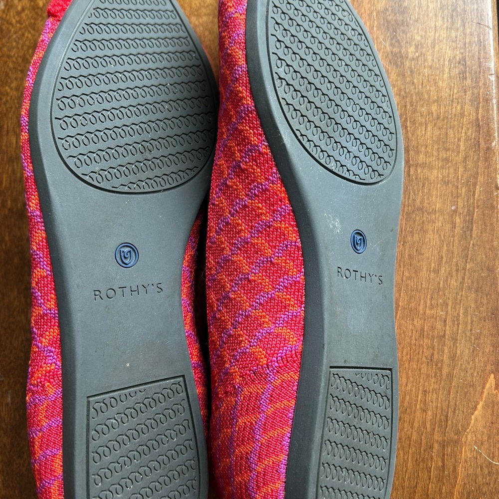 Rothy's Pomegranate Grid Pointe 9.5 - Picture 4 of 4